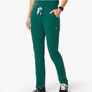 Figs Hunter Green Yola S